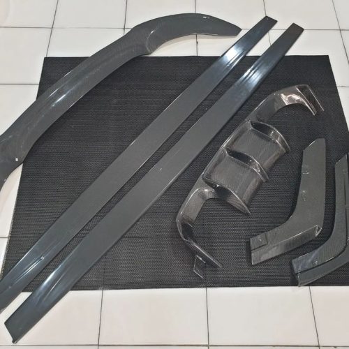 F82 M4/ F80 M4 M PERFORMANCE CARBON KIT