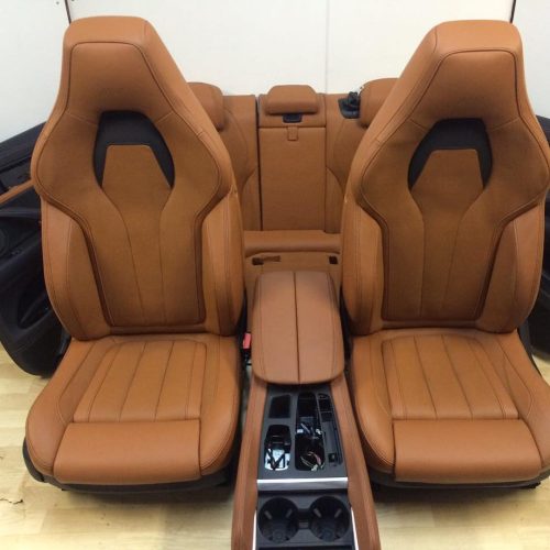 BMW X6M F86 COMFORTABLE INTERIOR WITH VENTILATED FRONT SEATS AND DOOR PANELS