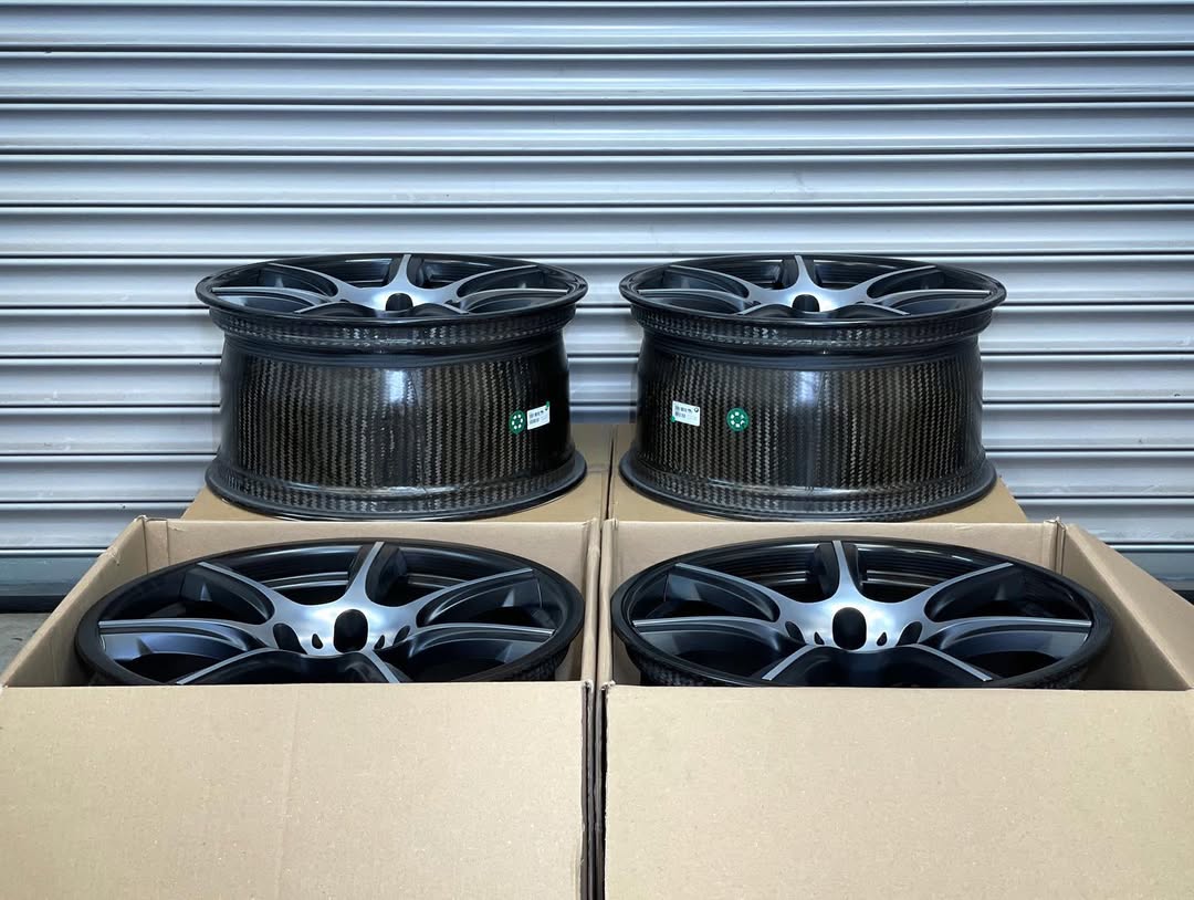 BMW F82 M4 GTS 681M CARBON FIBER WHEELS