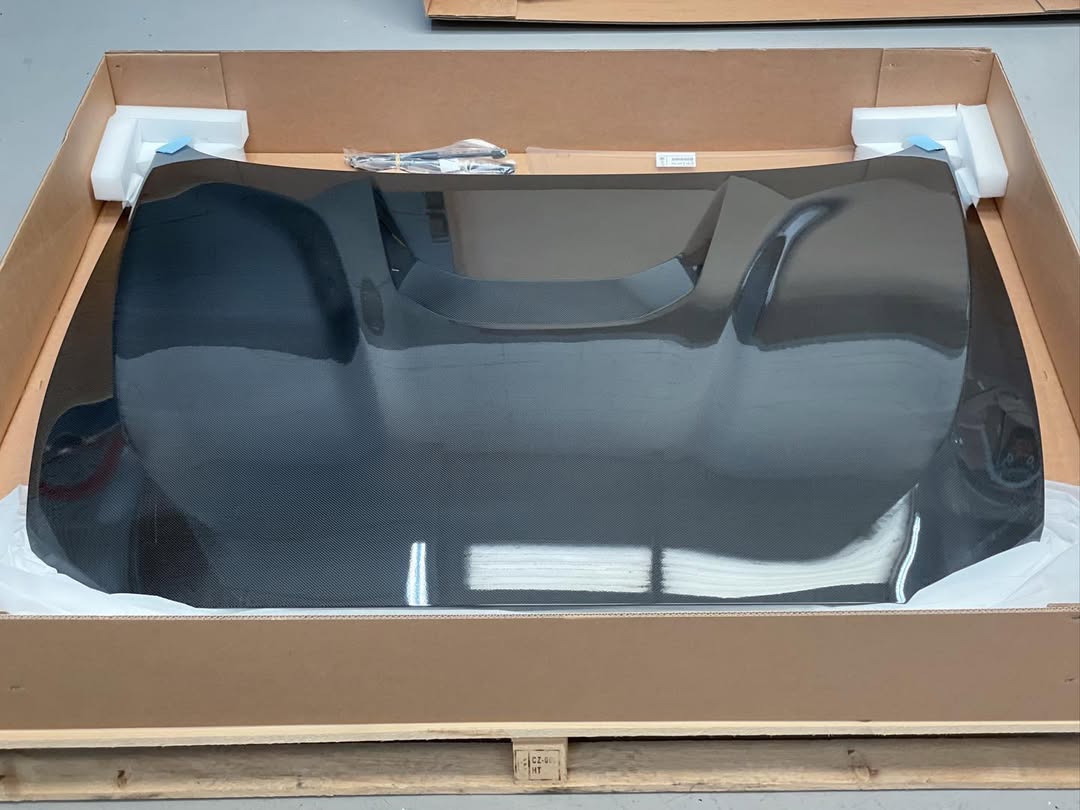 LIGHT WEIGHT BMW F87 M2C CARBON FIBER HOOD