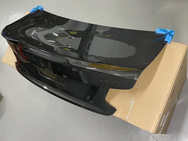 BMW M2 F87 M-PERFORMANCE CARBON FIBER TRUNK LID
