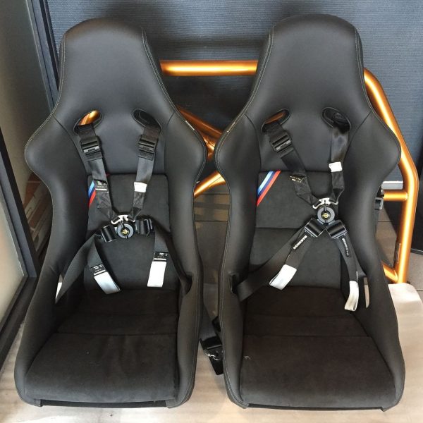 BMW M4 GTS CARBON BUCKET SEATS WITH ROLL CAGE