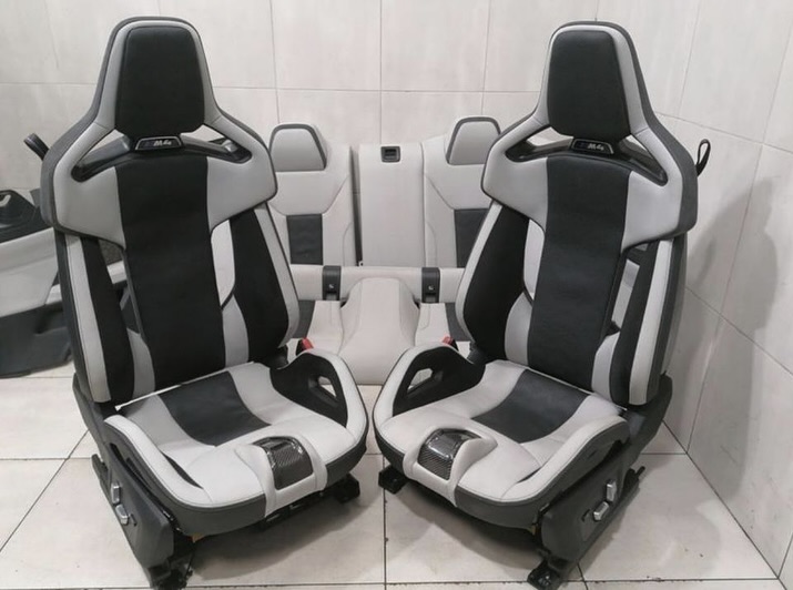 BMW M4 COMPETITION G82 CARBON BUCKET SEATS